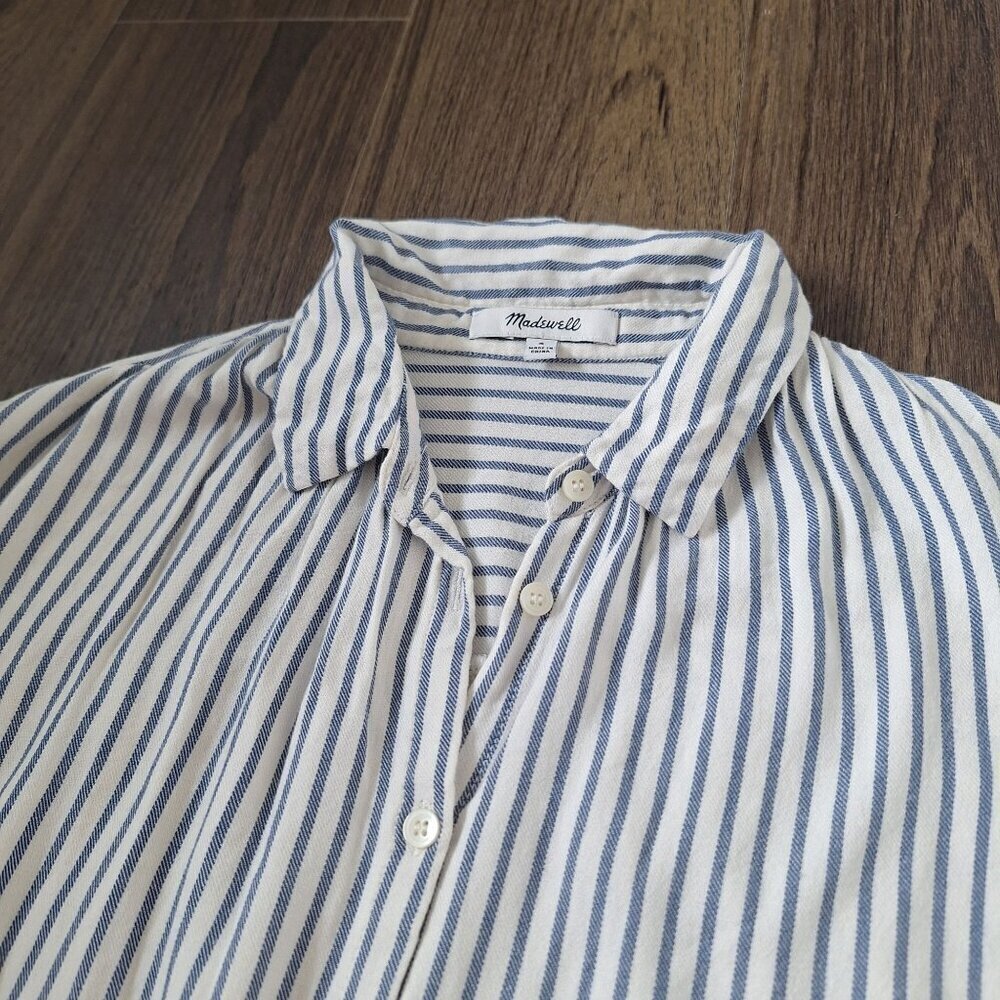 💙 Madewell Oversized Short Sleeve Button Up Blouse Pin Striped 100% Viscose Flo - Picture 4 of 9